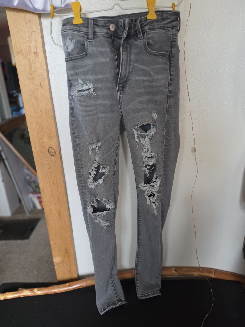 Women’s Distressed Skinny Jeans - Gray - American Eagle